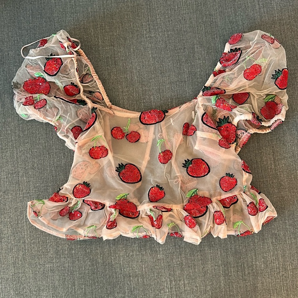 Mesh Cropped Top with Puff Sleeves and cherry/strawberry sequins